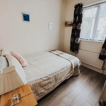 Dunard House. アパート