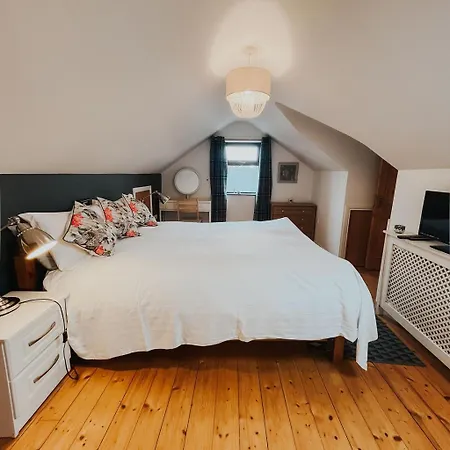 Dunard House. Tullaha