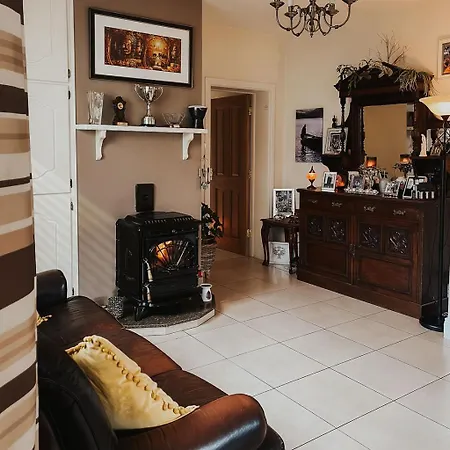 Dunard House. アパート