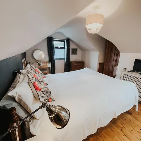 Dunard House. Tullaha